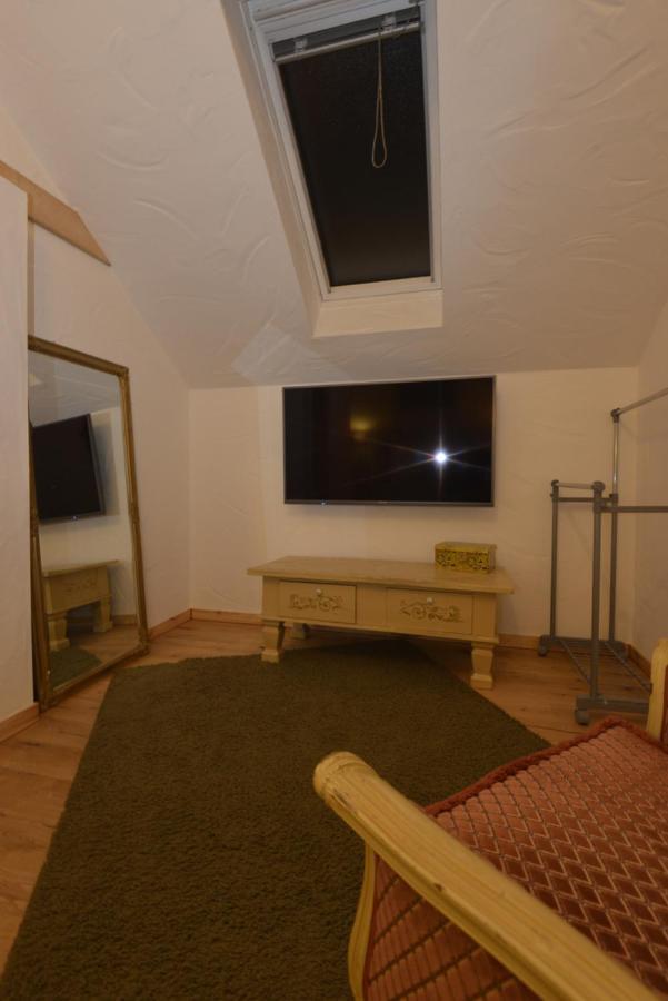 Eifel Kate, Relaxen Mit Sauna Und Whirlpool Dahlem  Esterno foto